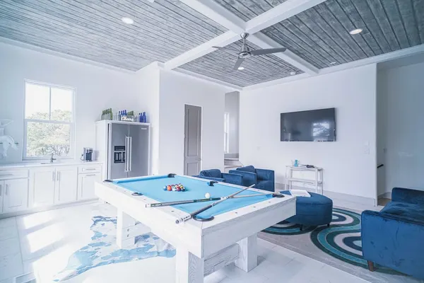 Photo 1 - Beauty and the Beach by Avantstay Rooftop w/ Gulf Views, Pool Access