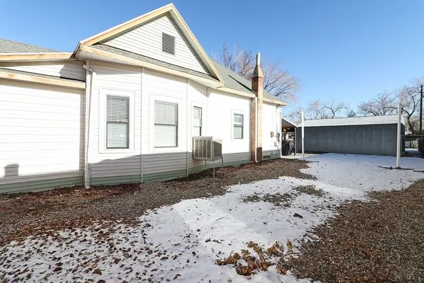 Photo 1 - Vintage Parlor 2 Bedroom Home