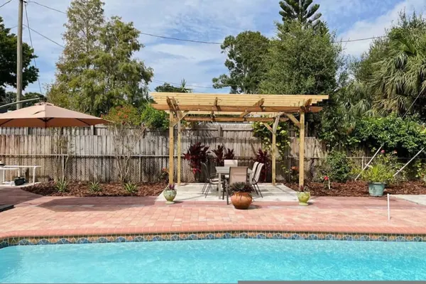 Photo 1 - Pool Home in Seminole 5miles to Beach