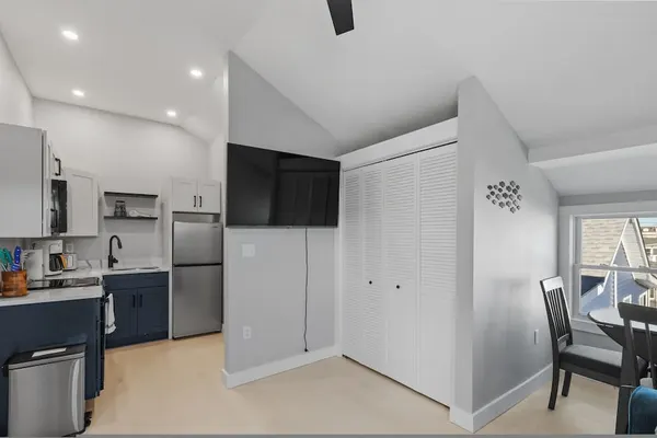 Photo 1 - Modern Condo Perfect For Winter Rental