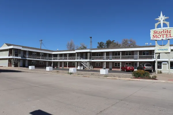 Photo 1 - Starlite Motel