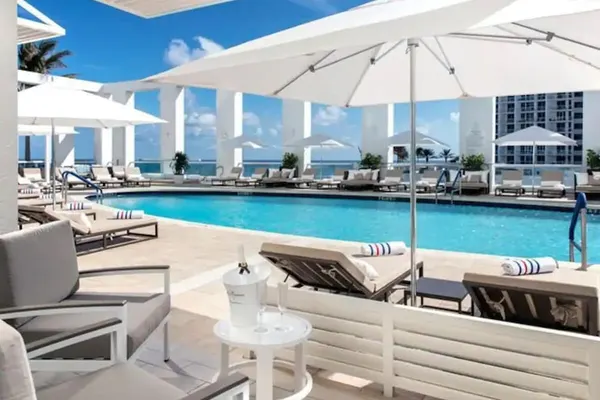 Photo 1 - Elegant Beachfront Condo: Your Perfect Getaway!