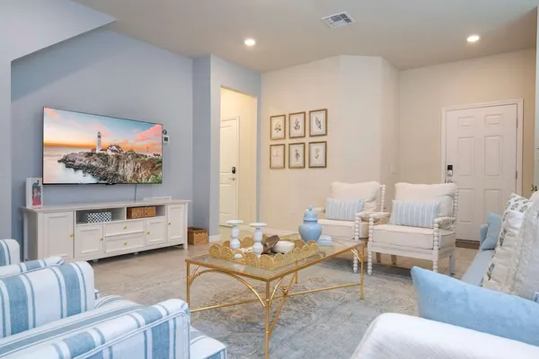 Photo 1 - Amazing 5 Suite Home With Resort-style Amenities