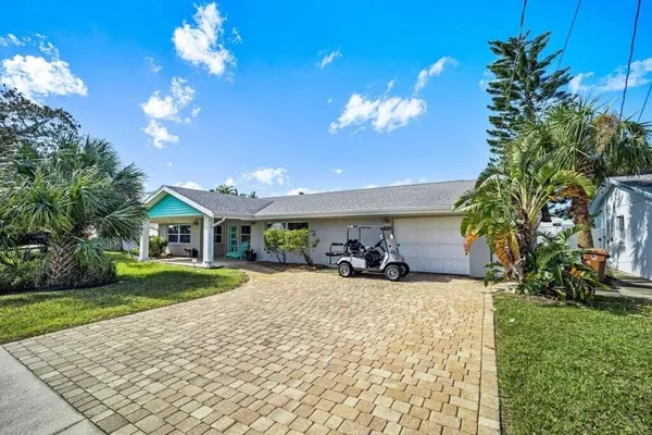 Photo 1 - Canal Front Beach Home, Private Pool