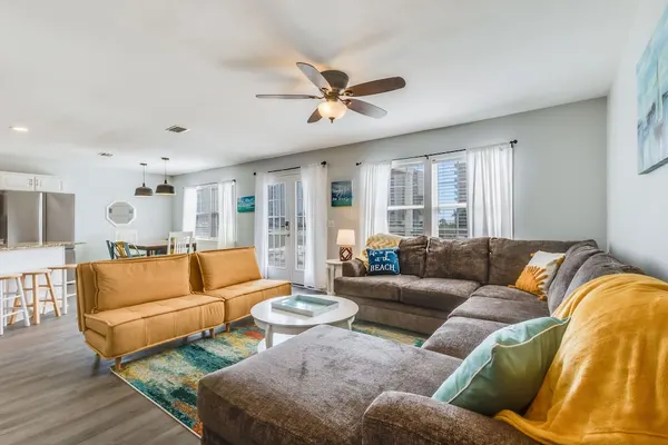 Photo 1 - Sel De Vie 6 BR Sleeps 18 dog Friendly