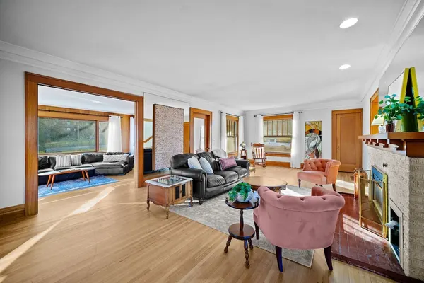 Photo 1 - Exquisite Historic 1917 Grand Avenue Estate
