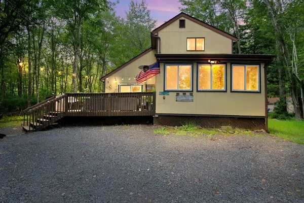 Photo 1 - Nirvana At Arrowhead 3 Bedroom Cottage