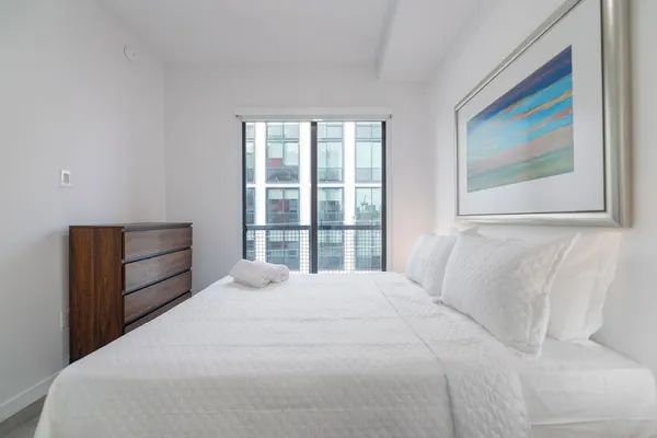 Photo 1 - 1BR Condo wRooftop Pool at Wynwood