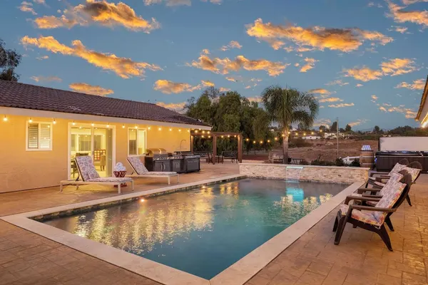Photo 1 - Bordeaux by Avantstay Private Pool, Hot Tub & Game Room Near Temecula