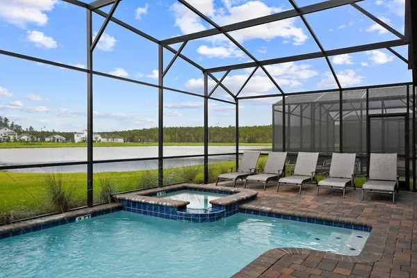 Photo 1 - Home 9 Bed Themed Rooms Pool Storey Lake