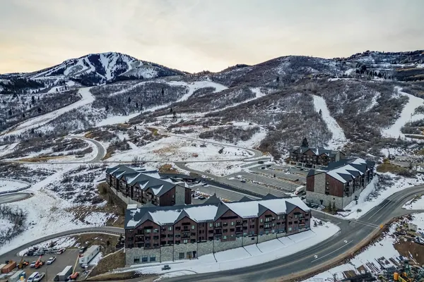 Photo 1 - Jordanelle Sunrise Modern Condo, Gondola Access, Year-round Outdoor Fun