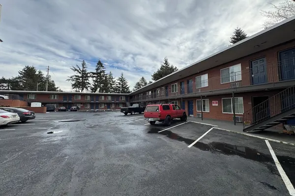 Photo 1 - Studio 6 Suites Vancouver, Wa - Waterfront