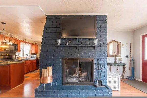 Photo 1 - Amazing Hiking Cozy Home Close to Mountns Fireplace