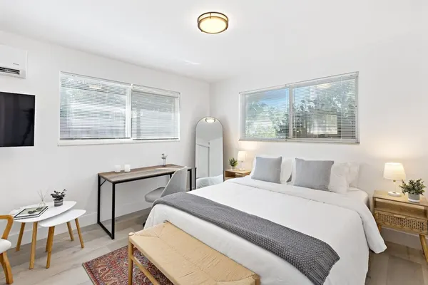 Photo 1 - Lovely Studio With Great Location Free Parking