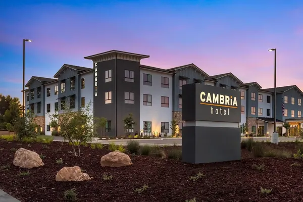 Photo 1 - Cambria Hotel Templeton - Paso Robles