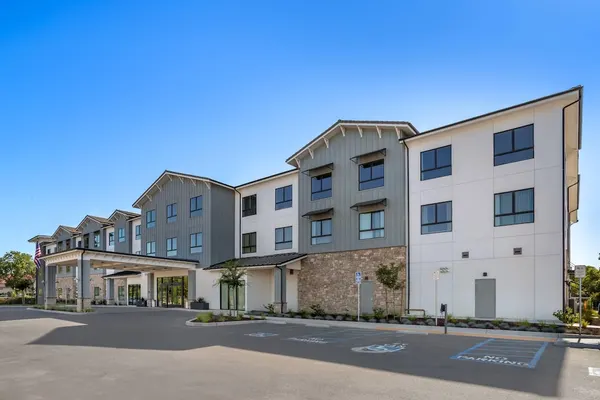 Photo 1 - Cambria Hotel Templeton - Paso Robles