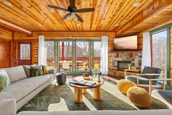 Photo 1 - Boulder Ridge Cabin Indoor Pool Home Theater and Games Newly Redesigned