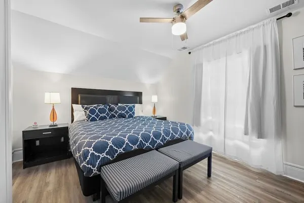 Photo 1 - Detroit Escape: 2BR Apartment for 7 w/ Wifi