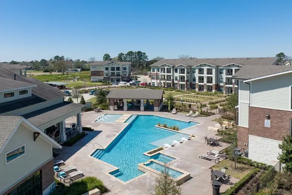Photo 1 - Falcon Grand Harbor Apartments By Barsala