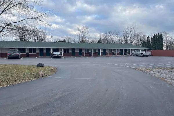 Photo 1 - BlissPoint Inn FKA Motel 6t7