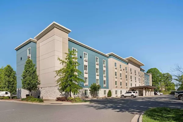 Photo 1 - Extended Stay America Select Suites - Wildwood - The Villages