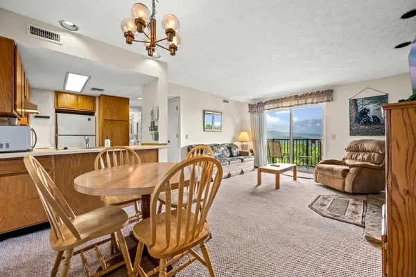 Photo 1 - Sleeps 4 Private Balcony w Views Heated Pool