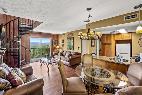 Photo 1 - Sleeps 4 Hot Tub Indoor Pool Mountain Views