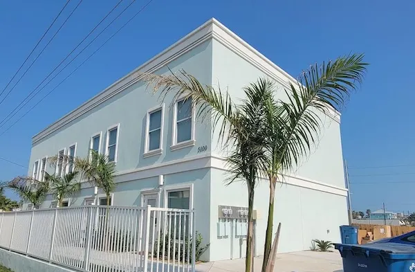 Photo 1 - Villas de Laguna 4
