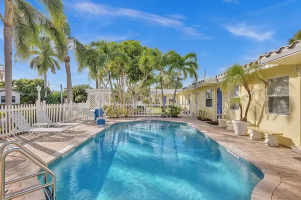 Photo 1 - Bahama Beach Club Pompano