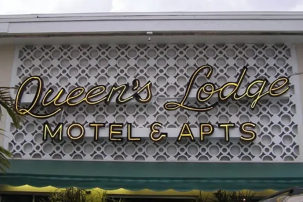 Photo 1 - Queens Lodge Motel