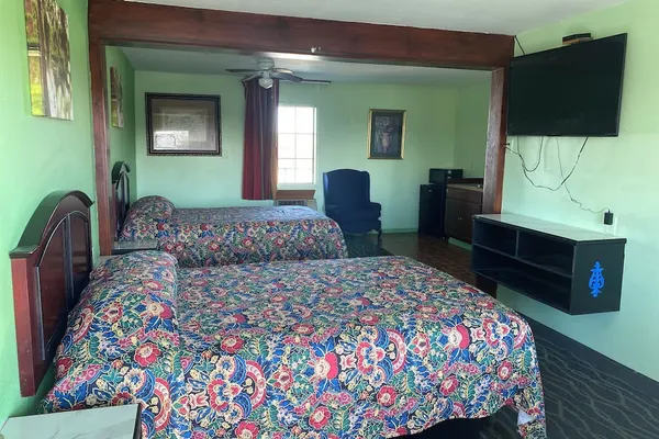 Photo 1 - Jacks motel
