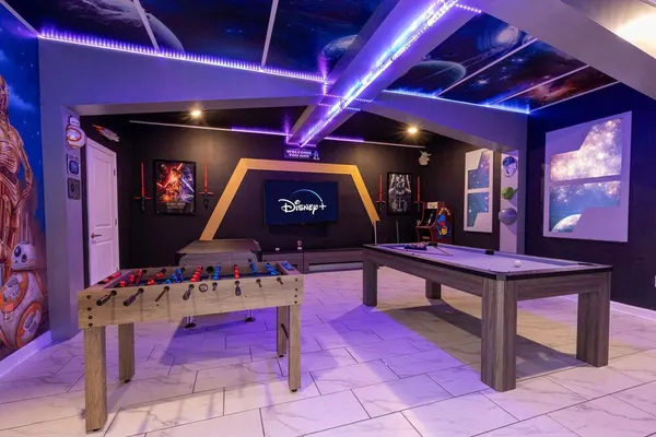 Photo 1 - Luxury 9BR Villa Poolside Bliss n Pool Table Fun