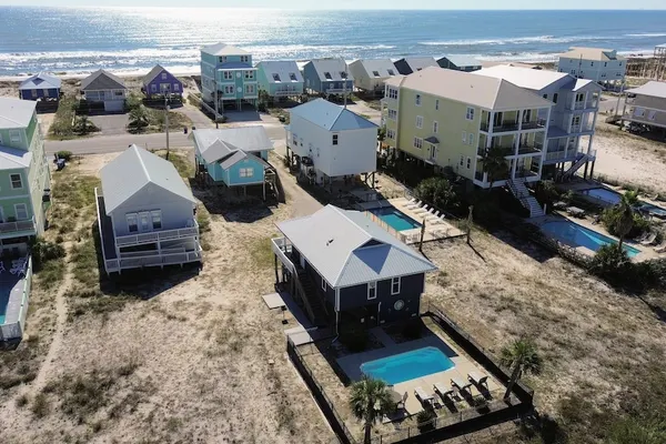 Photo 1 - Beach Home With Private Pool & Beach Access- Sleeps 6
