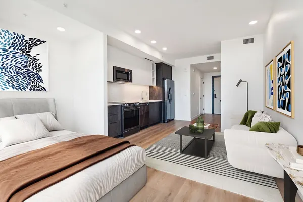 Photo 1 - Landing at Bridge District