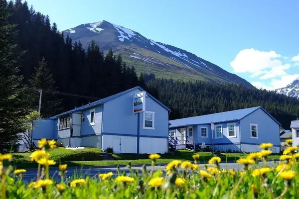 Photo 1 - The Tides Inn