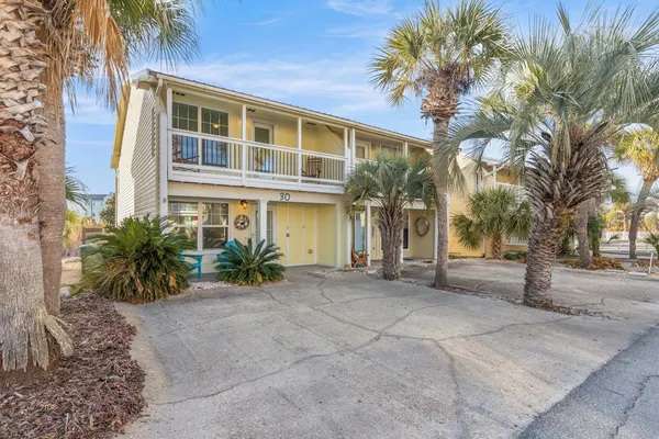 Photo 1 - Searenity Awaits: 2-bd, 2-ba Coastal Escape! Perfect for 5! Pet Friendly!
