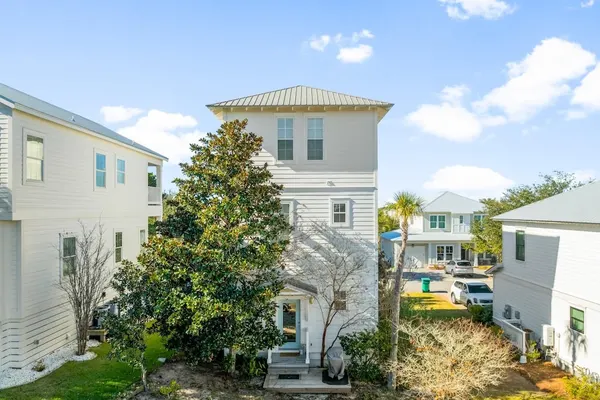 Photo 1 - 30A Beach House - Blue Marlin