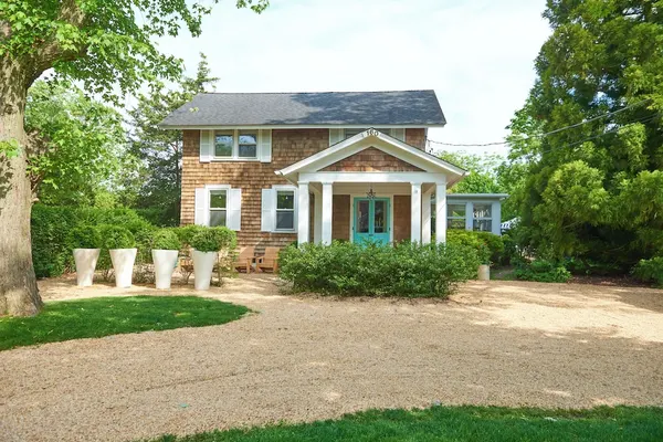 Photo 1 - Bellport Inn