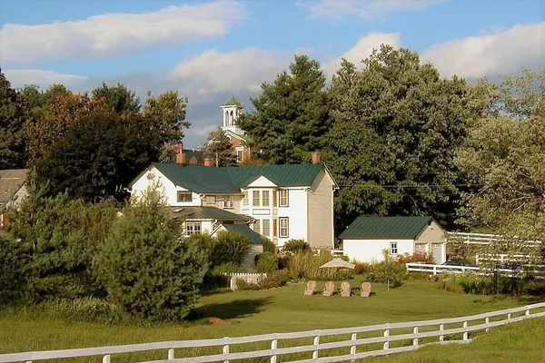 Photo 1 - The Foster Harris House