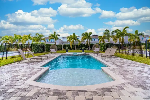 Photo 1 - 389 Encore at Reunion