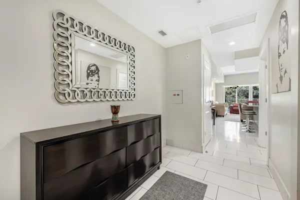 Photo 1 - Exclusive Doral Stay W Luxury Amenities