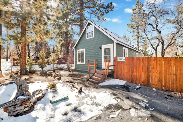 Photo 1 - Cute and Cozy Cottage #2522
