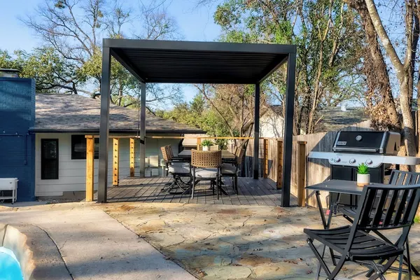 Photo 1 - Luxury Zilker Home Pool Hot Tub Kitchen