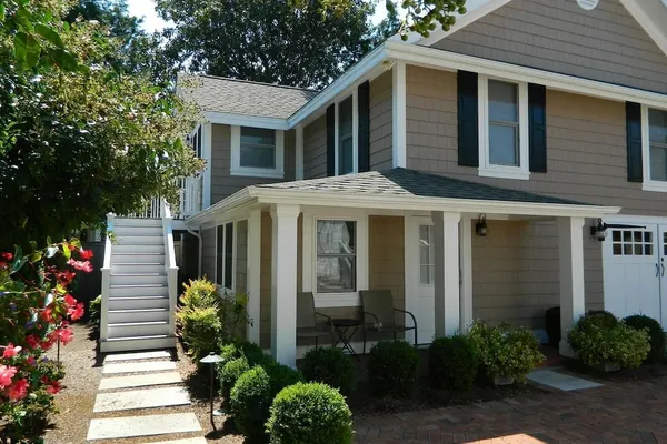 Photo 1 - Laurel Street 222b