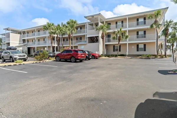 Photo 1 - Grand Caribbean West 215
