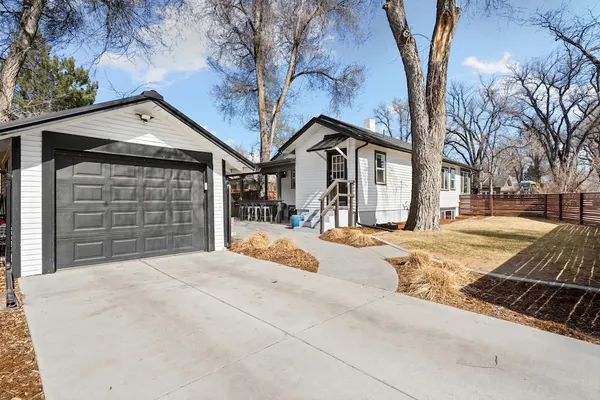 Photo 1 - CSU Hideaway King Bd, Backyard Oasis, EV Charger