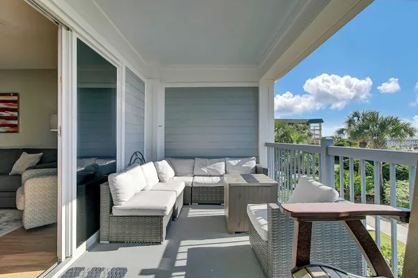 Photo 1 - Beachfront 3bdr Condo w/ Pool & Deck Ocean Views Ocean Blvd #102 by Avantstay
