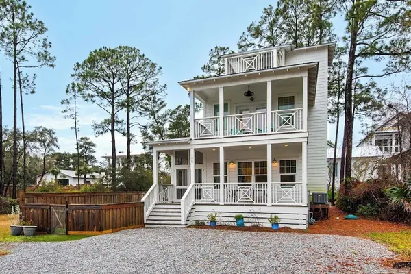 Photo 1 - Best of Both Worlds: Pool, Golf Cart, Nearby Attractions & Steps to Beach!