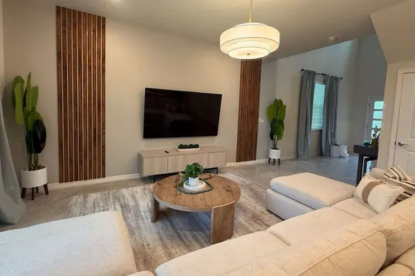 Photo 1 - Upstay Family Home w Cinema Pool BBQ Clermont