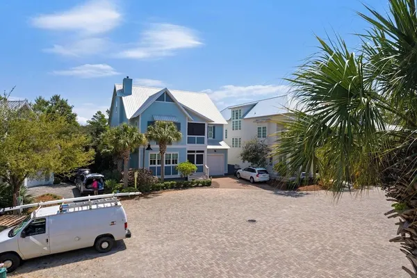 Photo 1 - 30A Stay With Pool & Beach Access + Free Attraction Tickets!